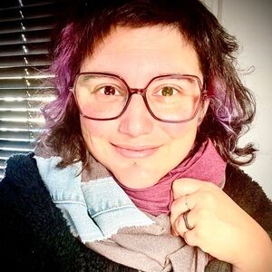 Meet your Posher, Evelyne